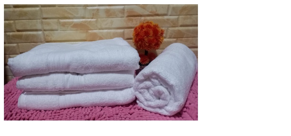 Caressa bath towel online price